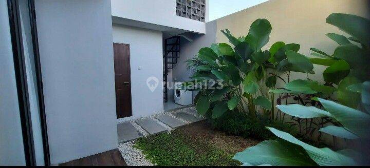 Rumah Rumah 2 Lantai Di Denpasar Modern Tropical Living 2