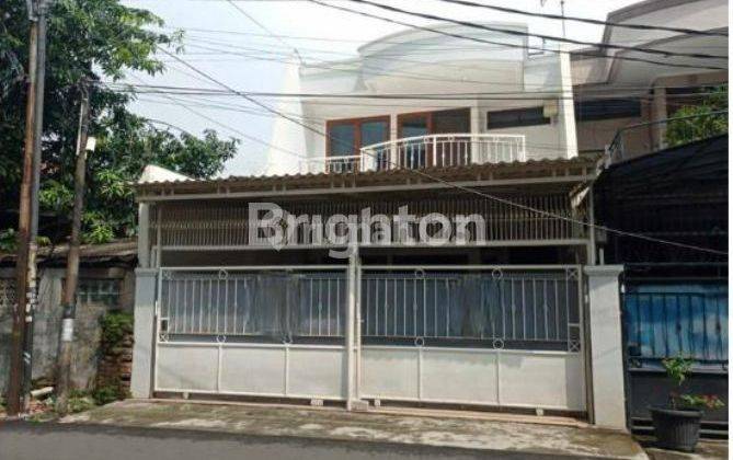 rumah jalan 8 meter bagus dan rapi 1