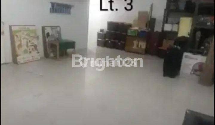 Rumah Bagus Dan Besar 2Lt Plus Attic Di Kembangan. 2