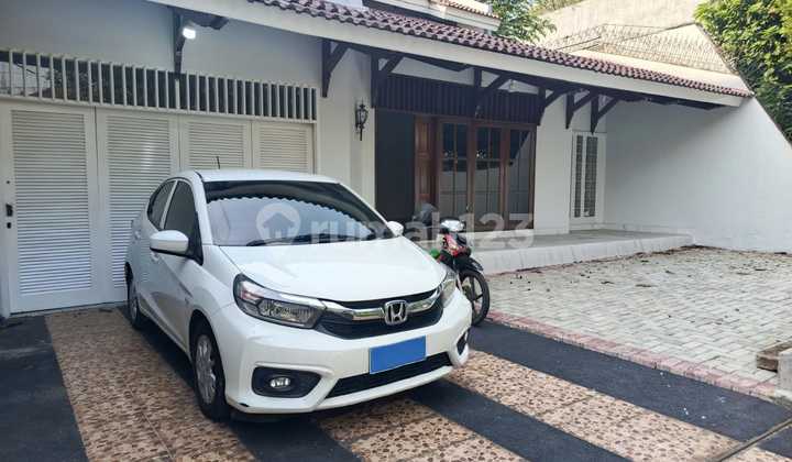 Disewakan Rumah Besar Kembangan Selatan Disewakan Rumah Besar Kembangan Selatan