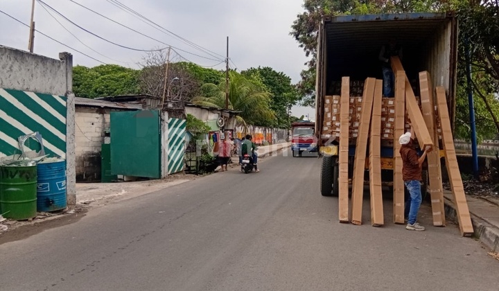 Gudang / Tanah Kavling Komersial 1260m², Kapuk Sawah , Lokasi Strategis, 2 Menit Ke Pik Dan Toll Jorr, Akses Kontainer 40 Feet Gudang / Tanah Kavling Komersial 1260m², Kapuk Sawah , Lokasi Strategis, 2 Menit Ke Pik Dan Toll Jorr, Akses Kontainer 40 Feet