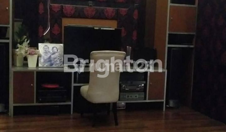 Rumah Mewah 3 lantai dengan Lift dan Kolam Renang Puri Botanical, Jakarta Barat 2