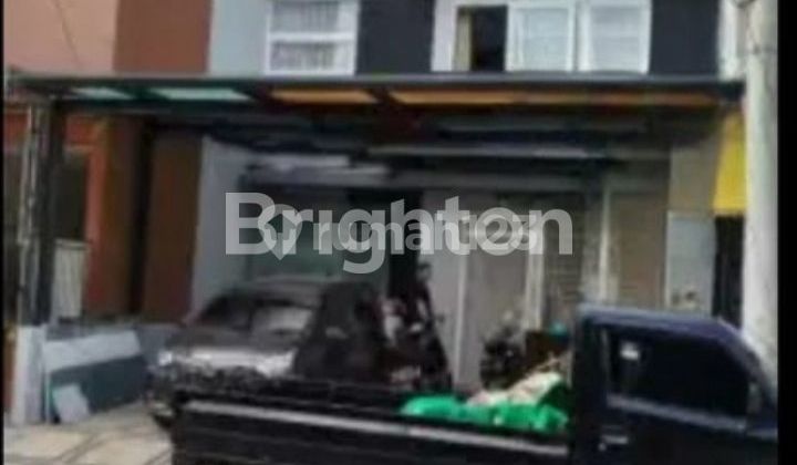 RUMAH 3 LANTAI 4KT DI PARK RESIDENCE, TAMAN SURYA 5, KALIDERES, JAKARTA BARAT.