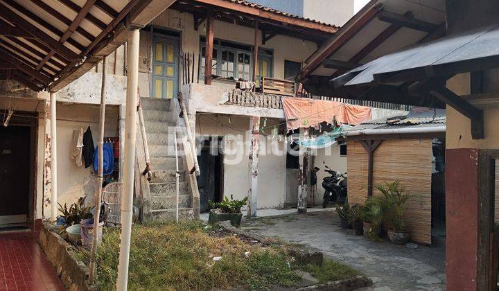 Jual Cepat Rumah Tua Besar Hook Di Cendrawasih, Cengkareng. 2