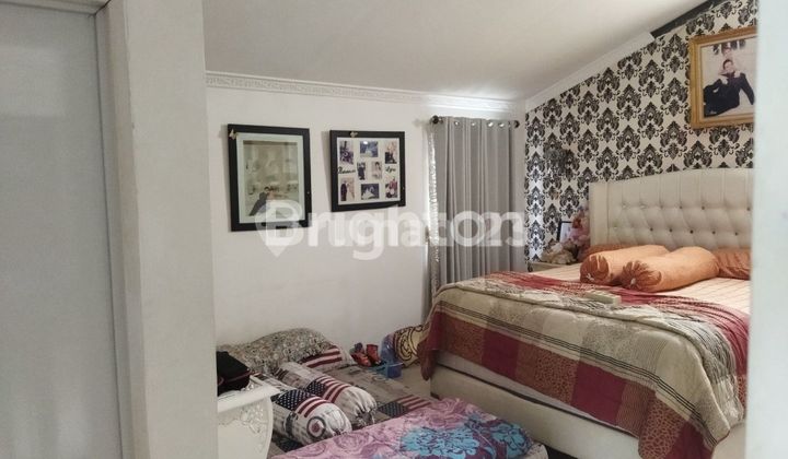 Murah Meriah Rumah Mewah 2 Lantai dengan Kolam Renang di Karang Tengah. 2