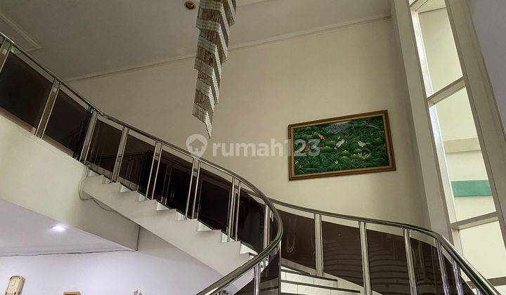 Rumah Muara Karang Lt 300m² 4+1 Bedroom Siap Huni  2