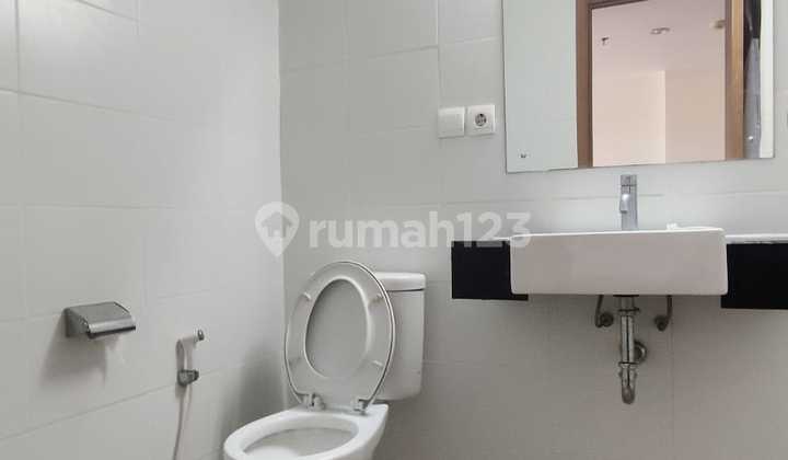 Cheap Studio Furnished Beverly Dago Apartments near ITB Unpad DU. Cheap Studio Furnished Beverly Dago Apartments near ITB Unpad DU.