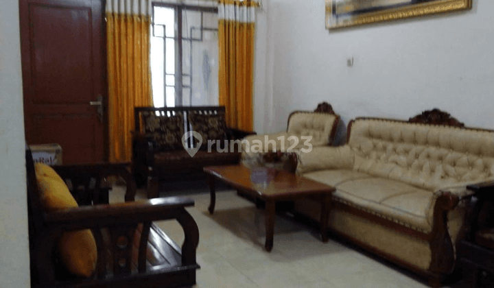 Rumah Cantik Luas  Cocok Untuk Keluarga Besar Di Ngamprah Bandung 2