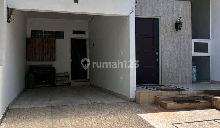 Rumah Luas Cantik Terawat Lokasi Strategis Buah Batu Bandung Kota 2