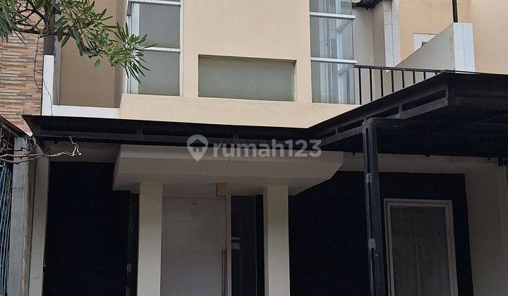 Dijual Rumah Shm 2 Lantai Bsd Area  2