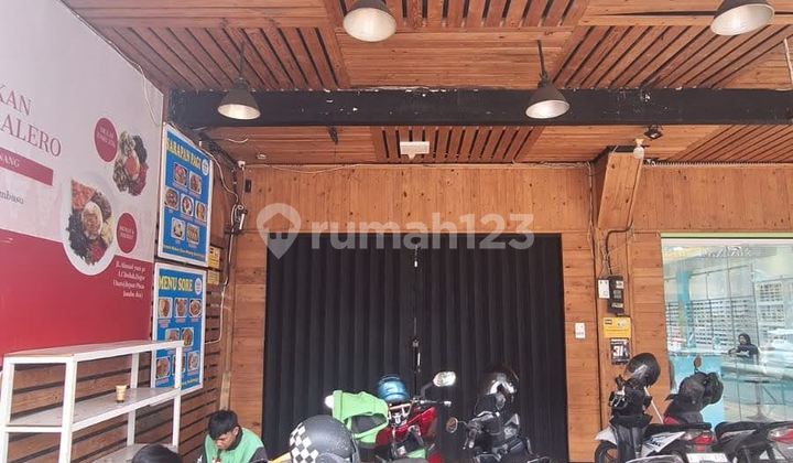 FOR SALE 3.5-STORY SHOPHOUSE in front of Jambu Dua Mall, Bogor. CERTIFICATE READY. PRICE 3.9 B NEGOTIABLE! 2