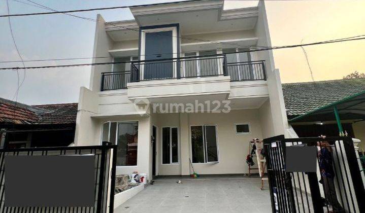 Dijual Rumah di Griya Loka BSD 2 Lantai Mewah 1