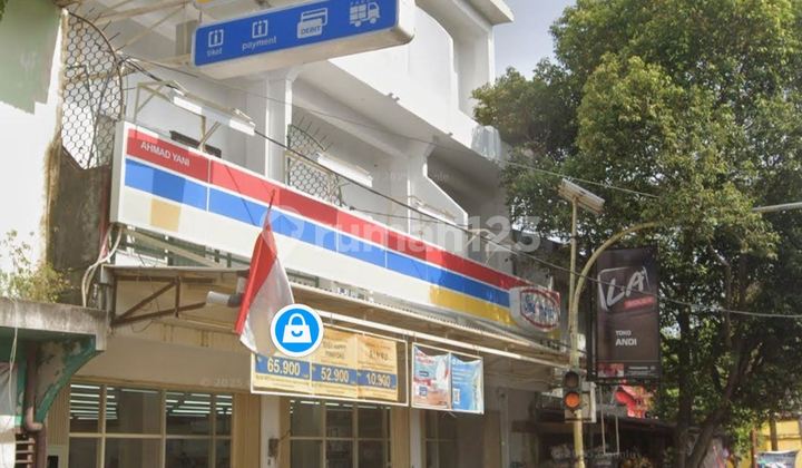 For Quick Sale - 3 Attached Shophouses Leased to Indomaret (West Bangka) 2
