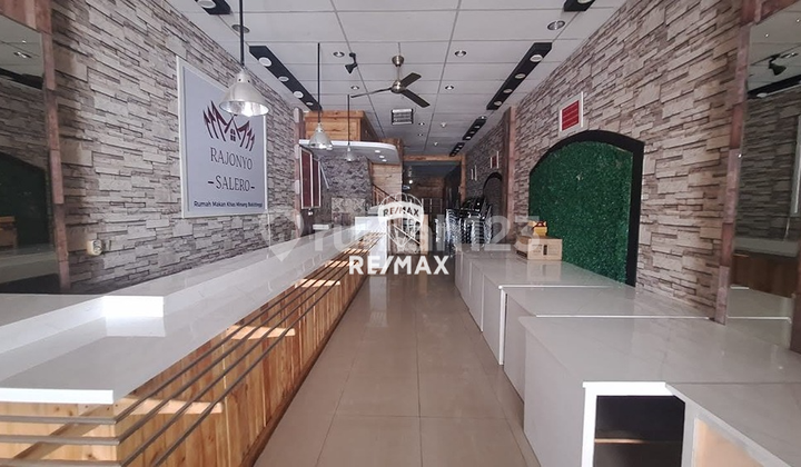 FOR SALE: 3.5 STORY SHOPHOUSE in front of Jambu Dua Mall, Bogor. CERTIFICATE READY. PRICE 3.9 B NEGOTIABLE! 2