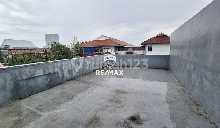 Dijual Rumah Usaha Pulomas - Depan Sekolah Don Bosco 2
