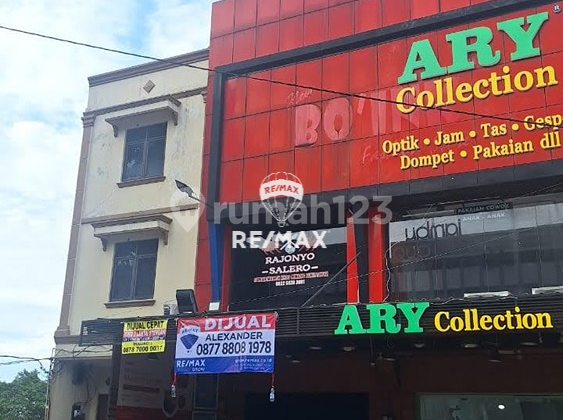 FOR SALE: 3.5 STORY SHOPHOUSE in front of Jambu Dua Mall, Bogor. CERTIFICATE READY. PRICE 3.9 B NEGOTIABLE! FOR SALE: 3.5 STORY SHOPHOUSE in front of Jambu Dua Mall, Bogor. CERTIFICATE READY. PRICE 3.9 B NEGOTIABLE!