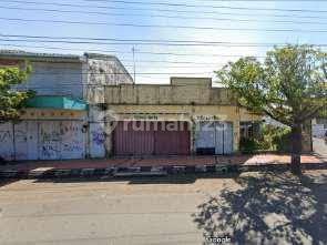 FOR RENT – 900 m² CORNER LOT IN THE HEART OF CILACAP CITY