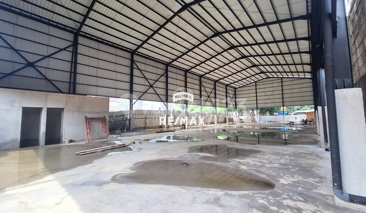 Premium High Ceiling 12M! Commercial Building Rent 855M2 Tanah Sareal Bogor - Suitable for Sport Center Premium High Ceiling 12M! Commercial Building Rent 855M2 Tanah Sareal Bogor - Suitable for Sport Center