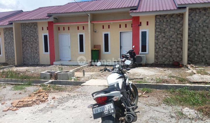 Rumah Subsidi Pemerintah,berlokasi Pinggiran Jalan Di Lalui Angotan Umum Nitra 26 Kampung Lalang,gatsu 1