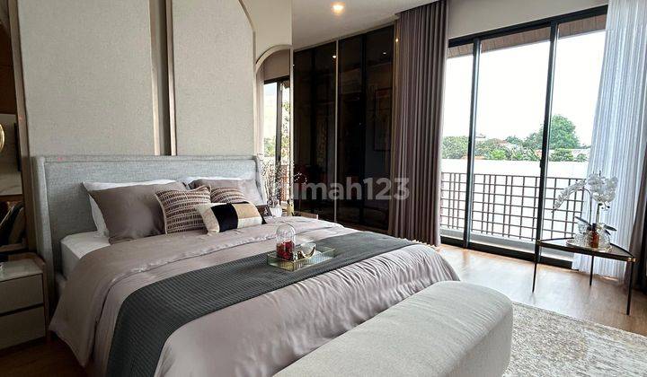 Rumah 2 Lantai 3 BR Lokasi Strategis di Botanica Aralia Bintaro 2