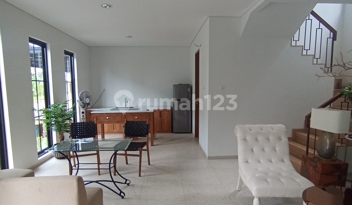 Rumah Luas Nyaman di Cirendeu Nempel Lebakbulus 2