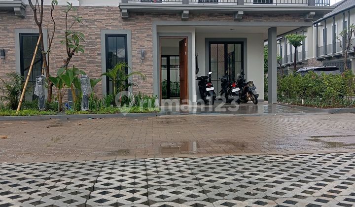 Rumah Hook Cantik Luas Ready 5 Menit MRT Lebakbulus Rumah Hook Cantik Luas Ready 5 Menit MRT Lebakbulus