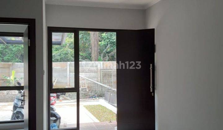 Rumah 2 lantai di kawasan bintaro 2