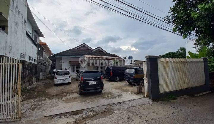 Dijual Rumah 1 Lantai Halaman Luas di Demang Lebar Daun Jalan Macan Kumbang 2 Palembang 1