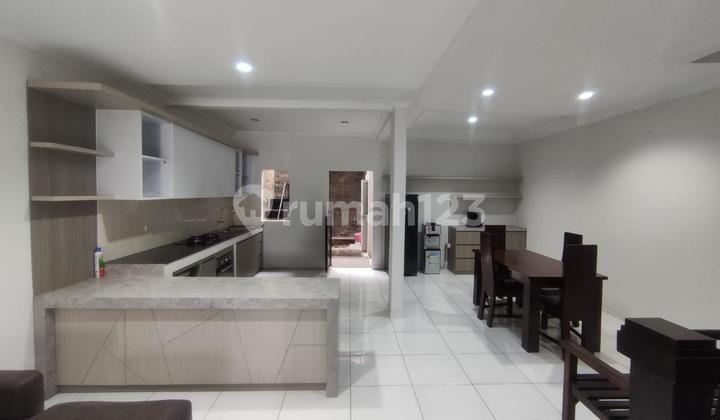 Rumah Nyaman Semi Furnished Setraduta Cemara Rumah Nyaman Semi Furnished Setraduta Cemara