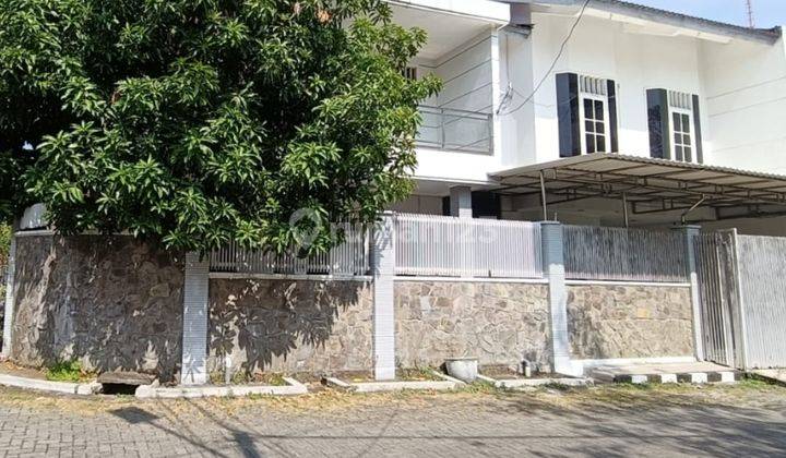 Dijual Rumah Semi Furnish Hook Simpang Darmo Permai Selatan 1