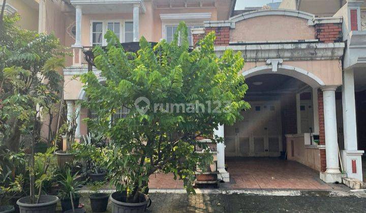 Dijual Rumah ada Kolam Renang , 2 Lantai siap Huni di Kota Wisata cibubur 1