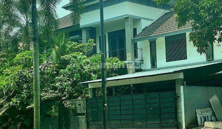 Dijual Rumah Boulevard 2 Lantai di Legenda Wisata , Cibubur 2