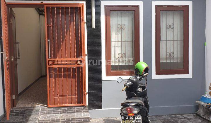 Dijual Cepat  Rumah Strategis 2 Lantai di Jakarta Selatan  2