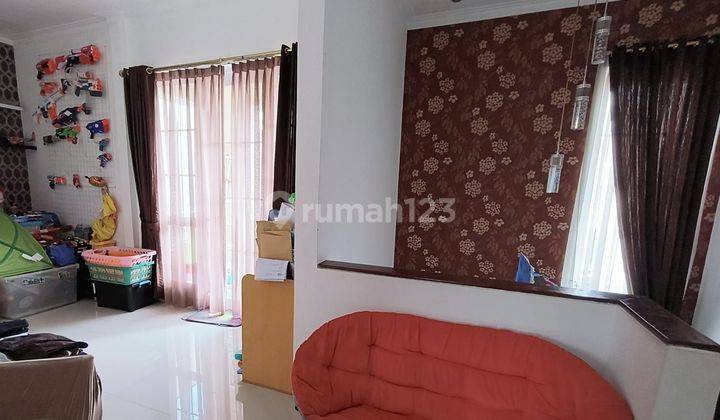 Dijual Cepat Rumah 2,5 Lantai di Kota Wisata Cibubur 2