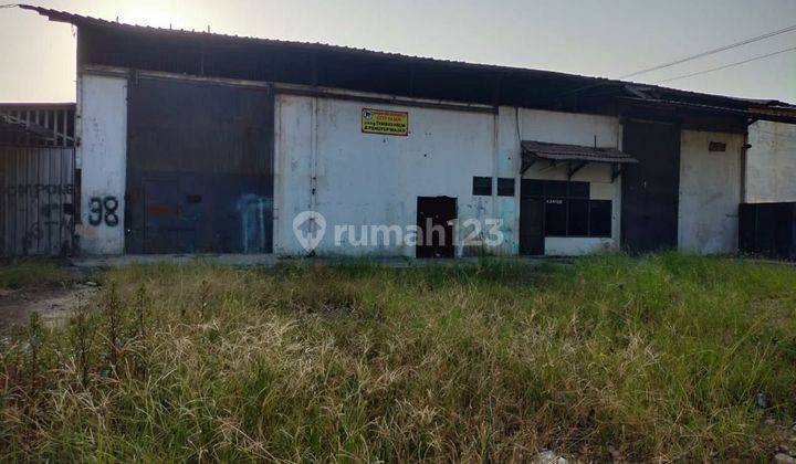 Disewakan gudang siap pakai di lokasi strategis jl. Raya Narogong 2