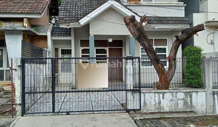 Dijual Cepat Rumah 2 Lantai di Limus Pratama Regency 1