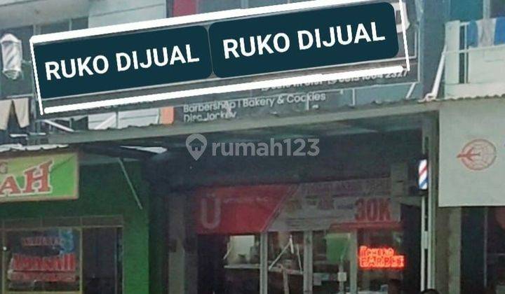 Dijual ruko siap pakai di raffles hills cibubur 1