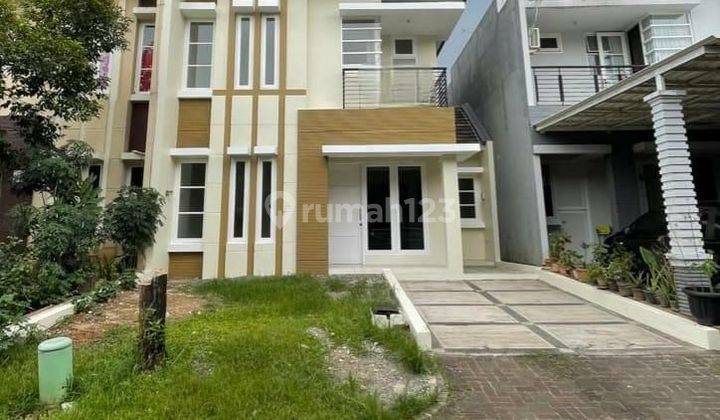 Dijual cepat rumah 2 lantai siap huni di perumahan legenda wisata cibubur 1