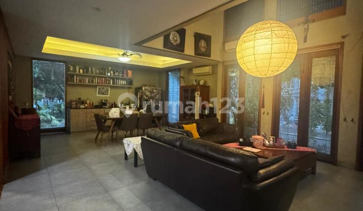 Dijual Rumah Bagus .Design Sendiri ,Full Jati