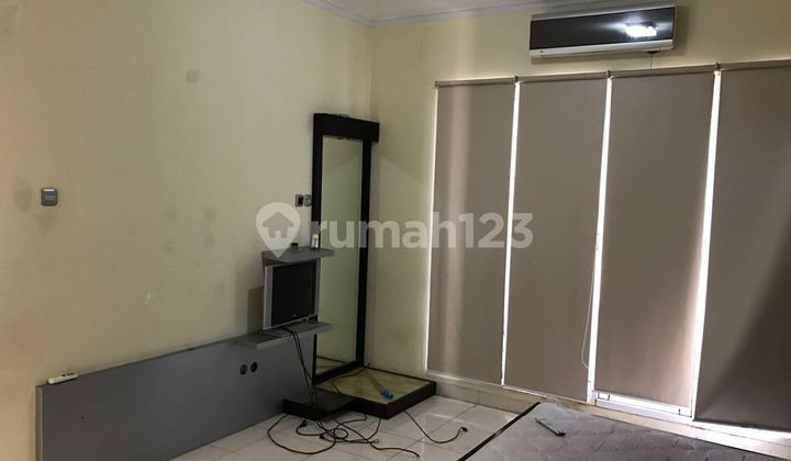 Di Jual Rumah Depan Taman di Legenda Wisata Cibubur 2