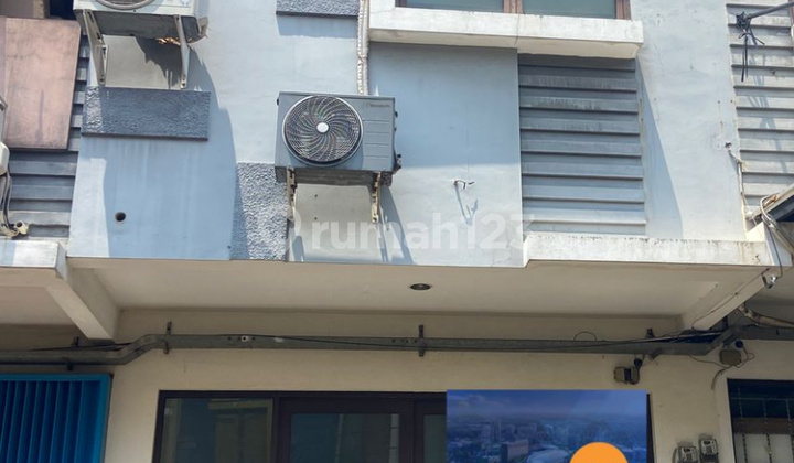 Unit Bagus- Dijual Ruko 2lt Posisi Terdepan Di Legenda Wisata