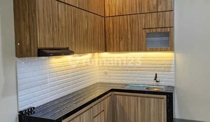 Dijual Rumah Cozy Nyaman 2Lantai di Kota Wisata 2