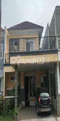 For Sale 2-Story House Ready to Live In Neatly in Kota Wisata