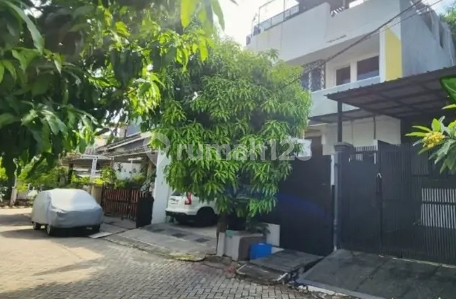 Dijual Rumah 3 Lantai Ada Kolam Renang Dan Rooftop Di Villa Nusa Indah 5