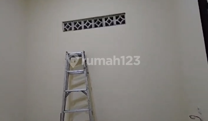 For Sale Minimalist Hook House Strategic Location In Legenda Wisata Cibubur 2