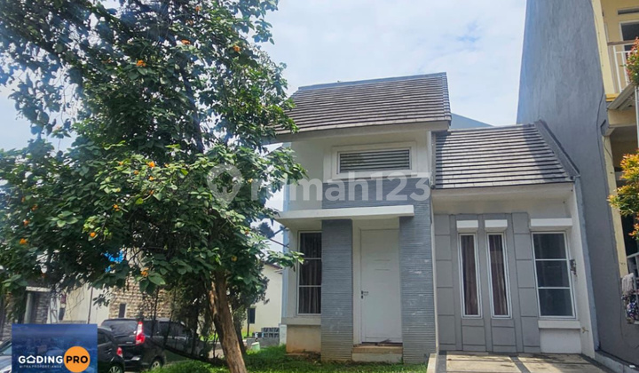 For Sale 1-Story Hook House Like New in Legenda Wisata Cibubur