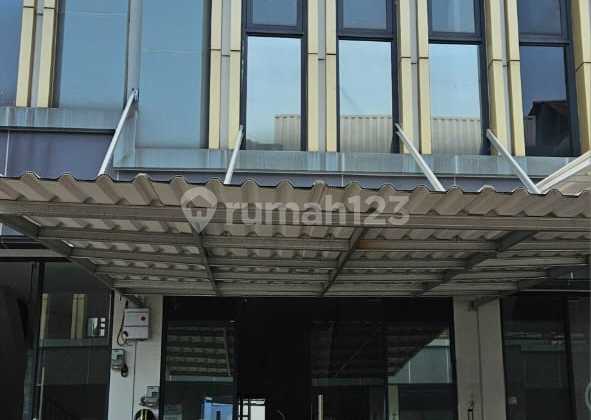 Dijual/Disewakan Ruko 2 Lantai Siap Pakai Cocok untuk Kantor di Downtown Madisson Kota Wisata Cibubur