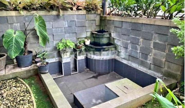 Dijual Rumah di Jl. Pringgondani Cibubur, Rumah Siap Huni Dekat Stasiun LRT Harjamukti, Ada Kolam Renang, Kolam Ikan dan Pemanas Air Tenaga Surya 2