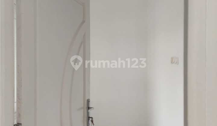 For Sale 2-Story House In Kota Wisata 2