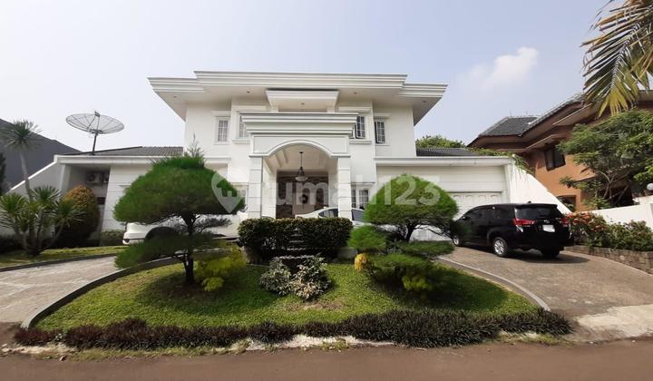 Dijual Rumah Mewah Ada Kolam Renang Dekat dengan Tol Jagorawi Dijual Rumah Mewah Ada Kolam Renang Dekat dengan Tol Jagorawi